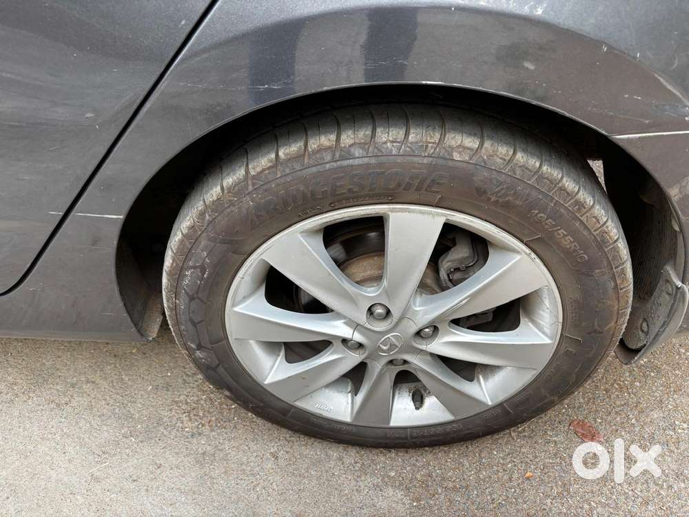 Hyundai Fluidic Verna 1.6 Vtvt Sx, 2011, Petrol