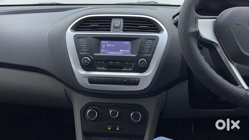 Tata Tiago 1.2 Revotron Xt, 2017, Petrol