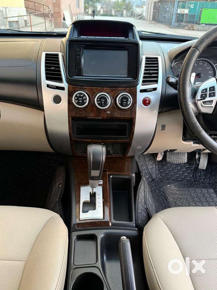 Mitsubishi Pajero Sport 4x2 Automatic, 2015, Diesel