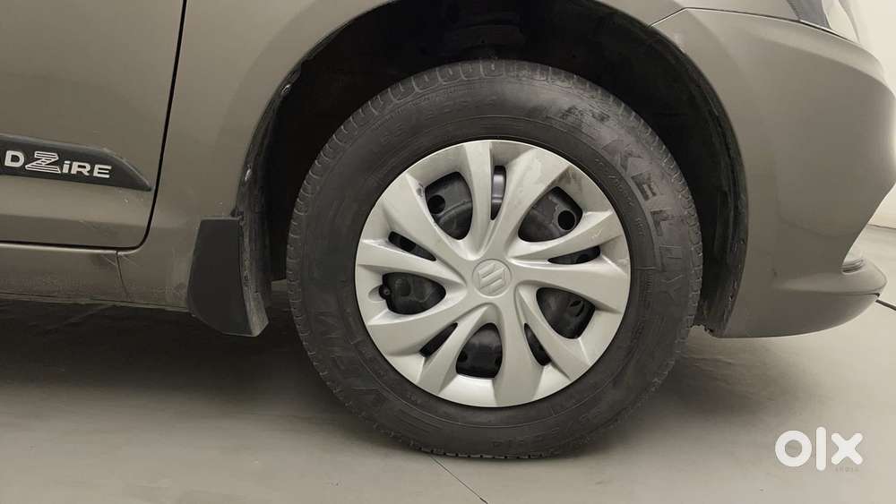 Maruti Suzuki Swift Dzire Vxi At, 2016, Petrol