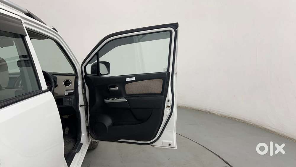 Maruti Suzuki Wagon R 1.0 Vxi Amt, 2016, Petrol