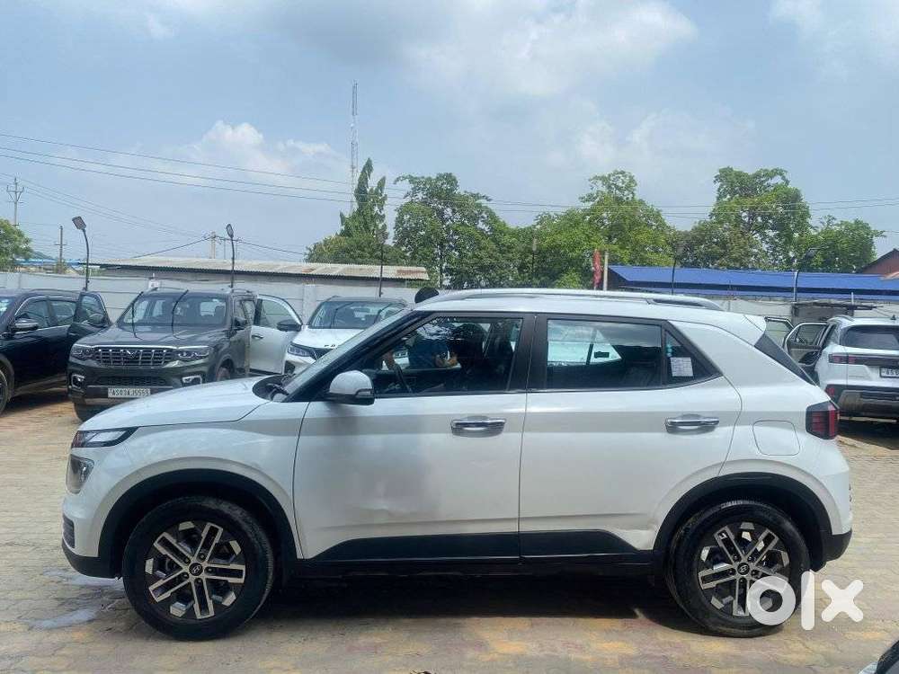 Hyundai Venue 1.0 Sx (o) Turbo Dct, 2023, Petrol