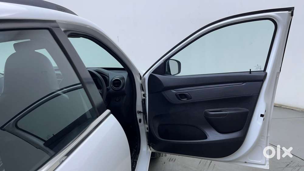 Renault Kwid 1.0 Rxt Amt, 2023, Petrol