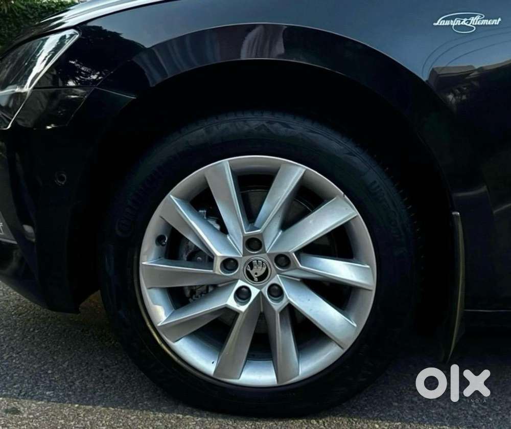 Skoda Superb 2018 Diesel L&k With Sunroof, 2 Owner, 74700 Km Driven