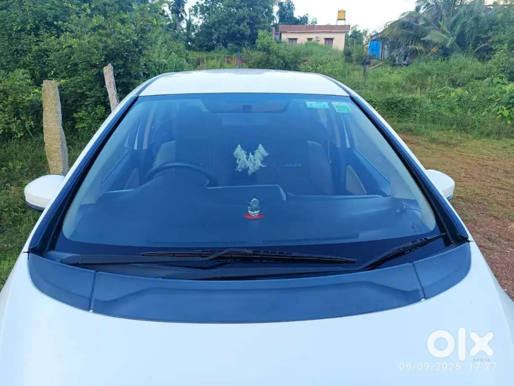 Honda Jazz 2016 Diesel Well Maintained