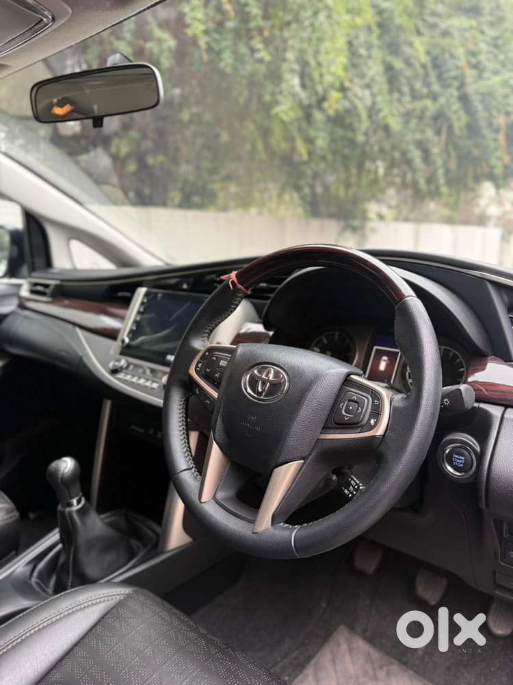 Toyota Innova Crysta 2.4 V 7 Str, 2022, Diesel
