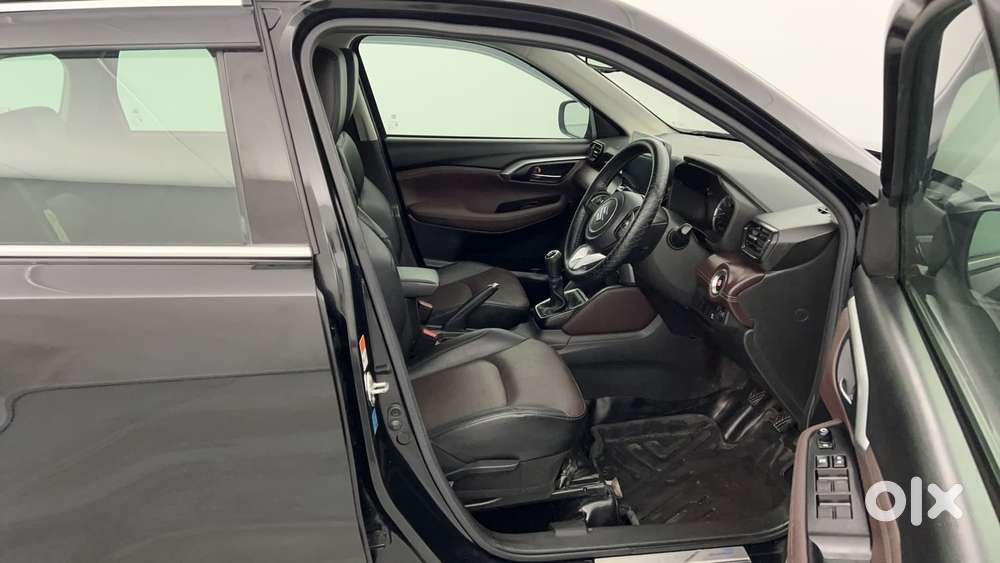 Maruti Suzuki Grand Vitara Alpha Smart Hybrid, 2023, Petrol