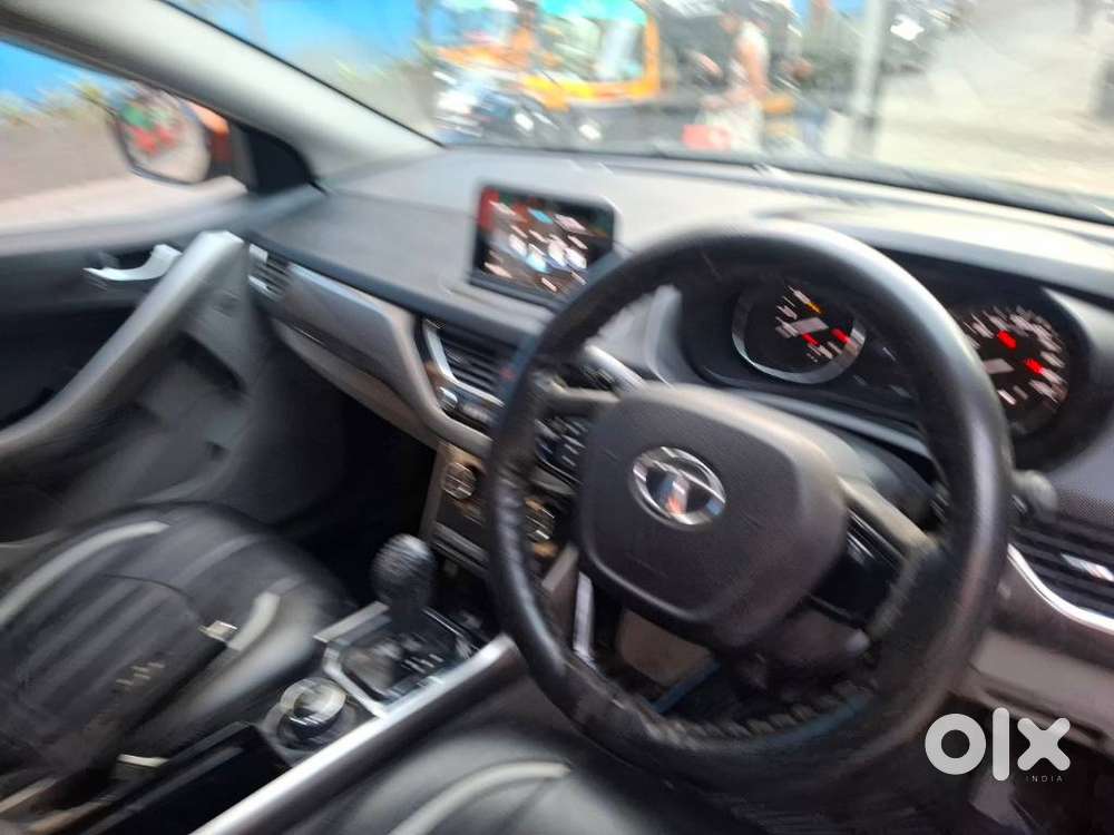Tata Nexon 1.5 Revotorq Xza Plus Dualtone, 2018, Diesel