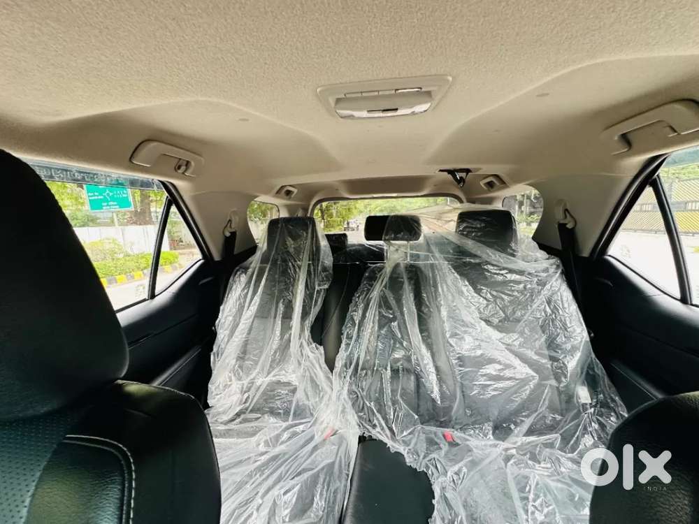 Toyota Fortuner 4x2 At 2.7 Petrol, 2025, Petrol