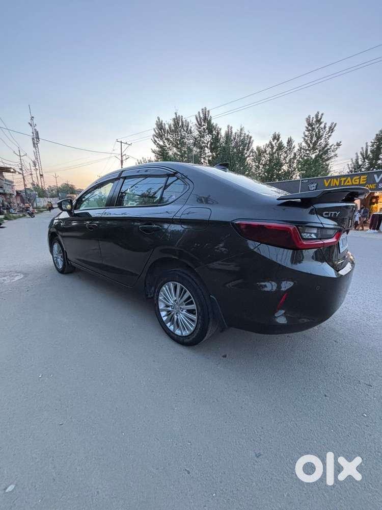 Honda City 1.5 V 5th Gen I-vtec Mt, 2021, Petrol