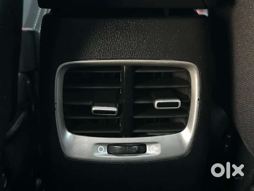Hyundai Venue 2021 Petrol Well Maintained