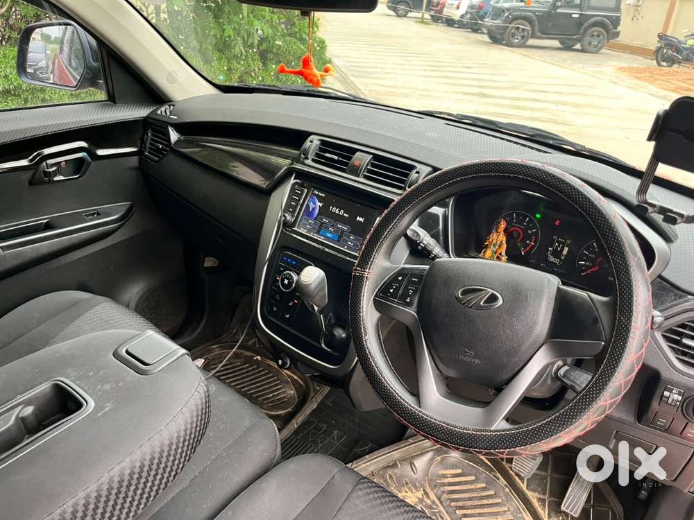 Mahindra Kuv 100 2018 Diesel Manual 22-25 Average In City.