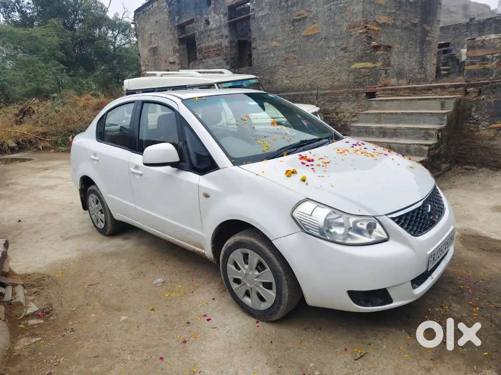 Maruti Dzire Lxi 2012