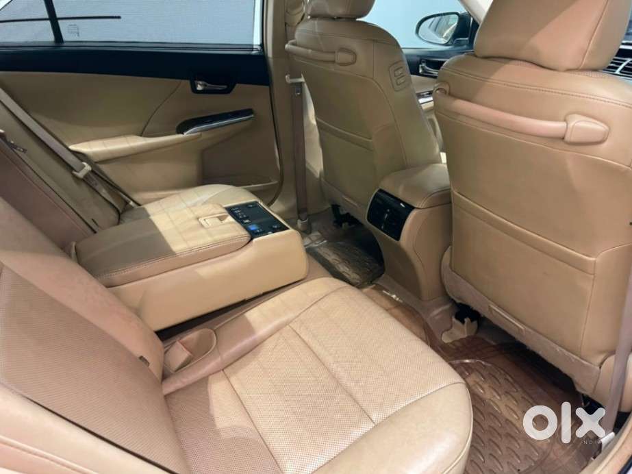 Toyota Camry Hybrid, 2015, Cng & Hybrids
