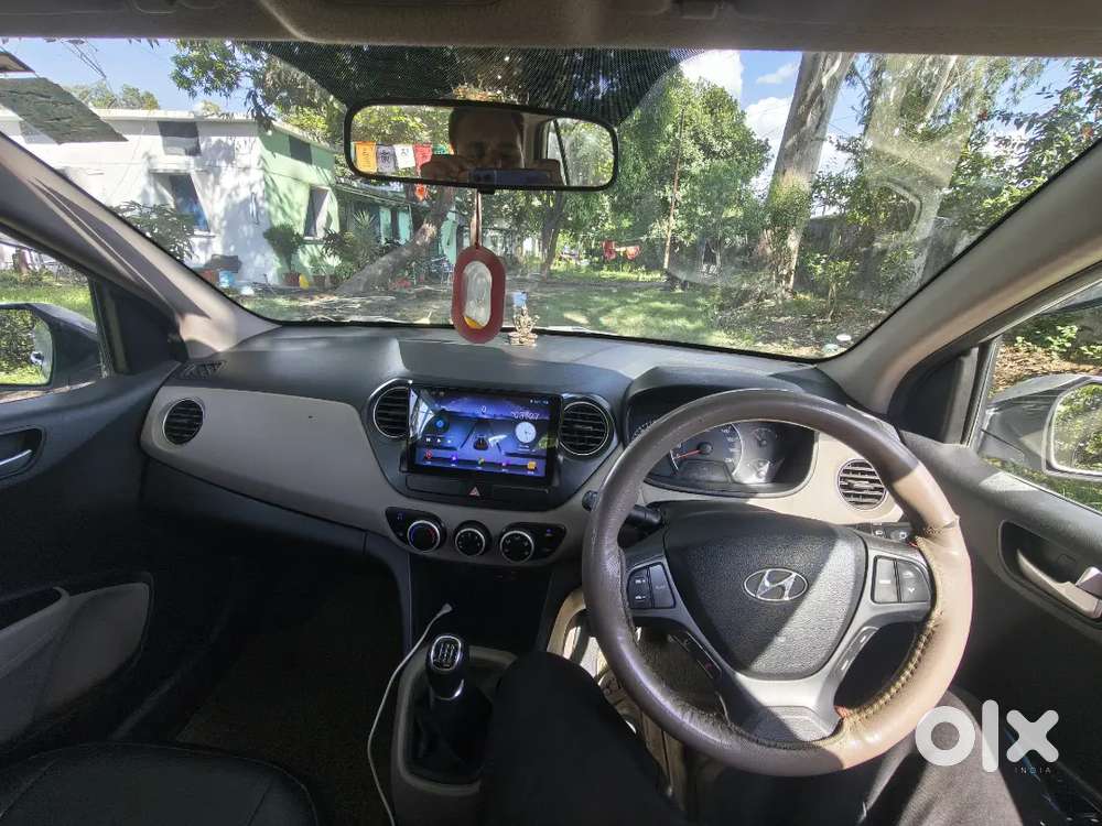 Hyundai Grand I10 Sportz 2016 Petrol Well Maintained