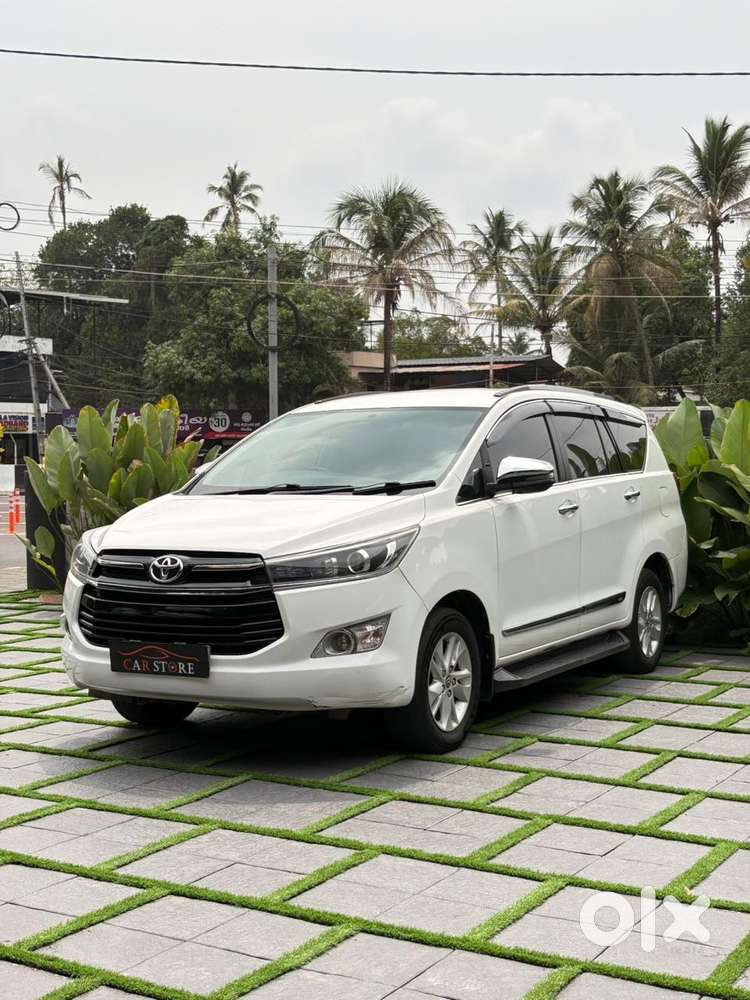 Toyota Innova Crysta 2.4 V 8 Str, 2018, Diesel