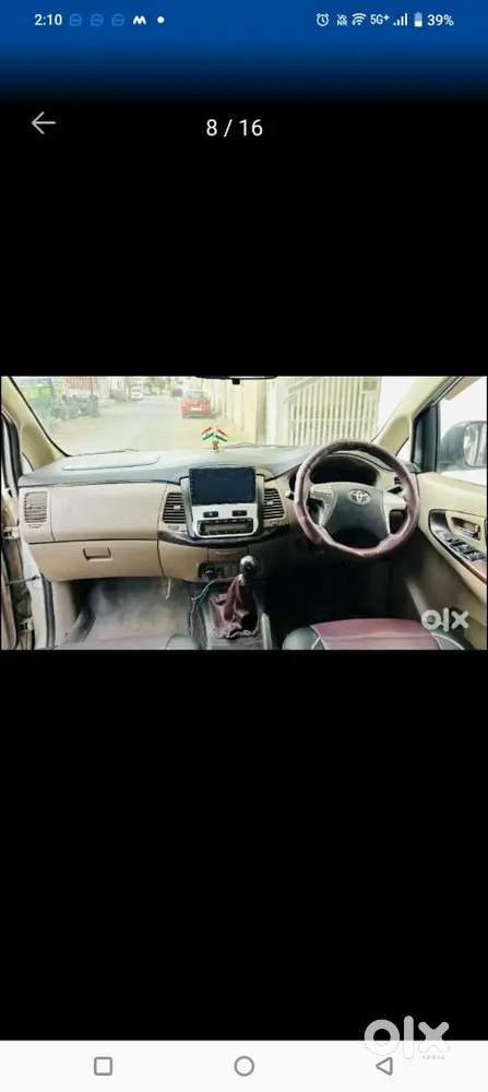 Toyota Innova 2015