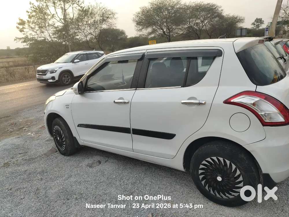 Maruti Swift 1.2 Vxi 2015