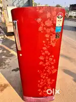 SINGLE DOOR FRIDGE AVAILABLE FOR SALE..