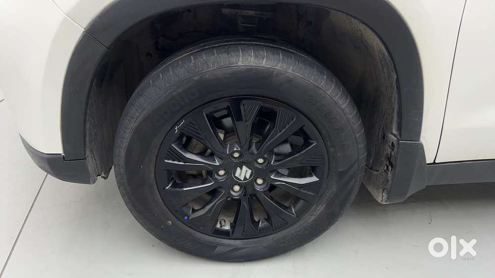 Maruti Suzuki Vitara Brezza 1.5 Zxi At, 2021, Petrol