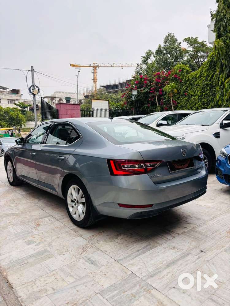 Skoda Superb 2.0 Tsi At L&k, 2018, Petrol