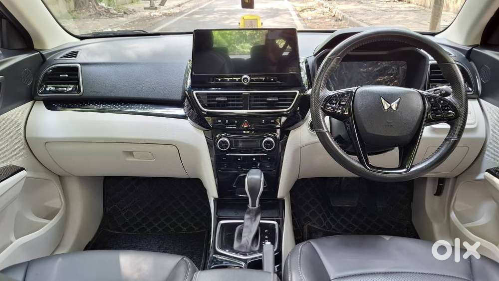 Mahindra Xuv 3xo Ax5 Pm At, 2024, Petrol