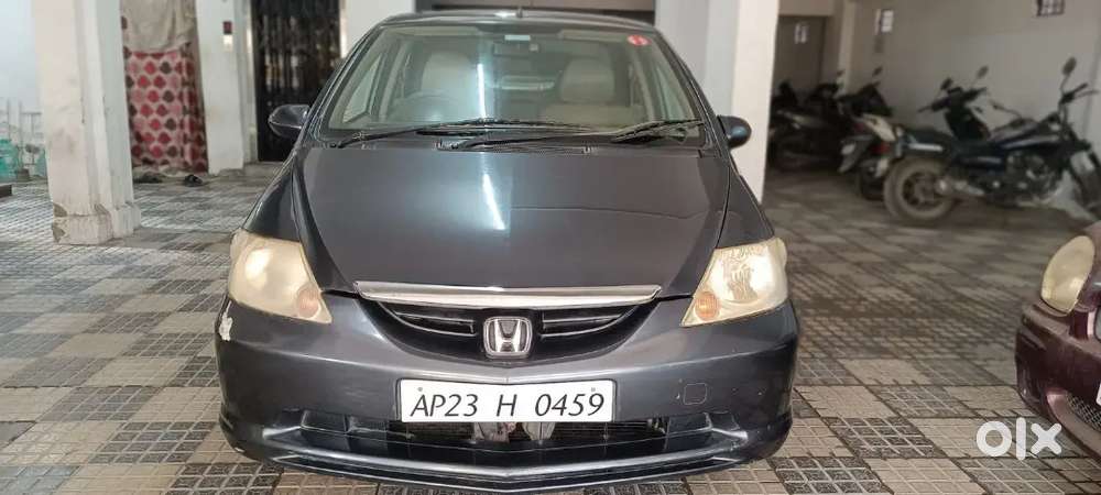 Honda City 2004 Petrol Well Maintained