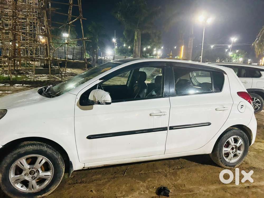 Hyundai I20 Petrol Manual 2010