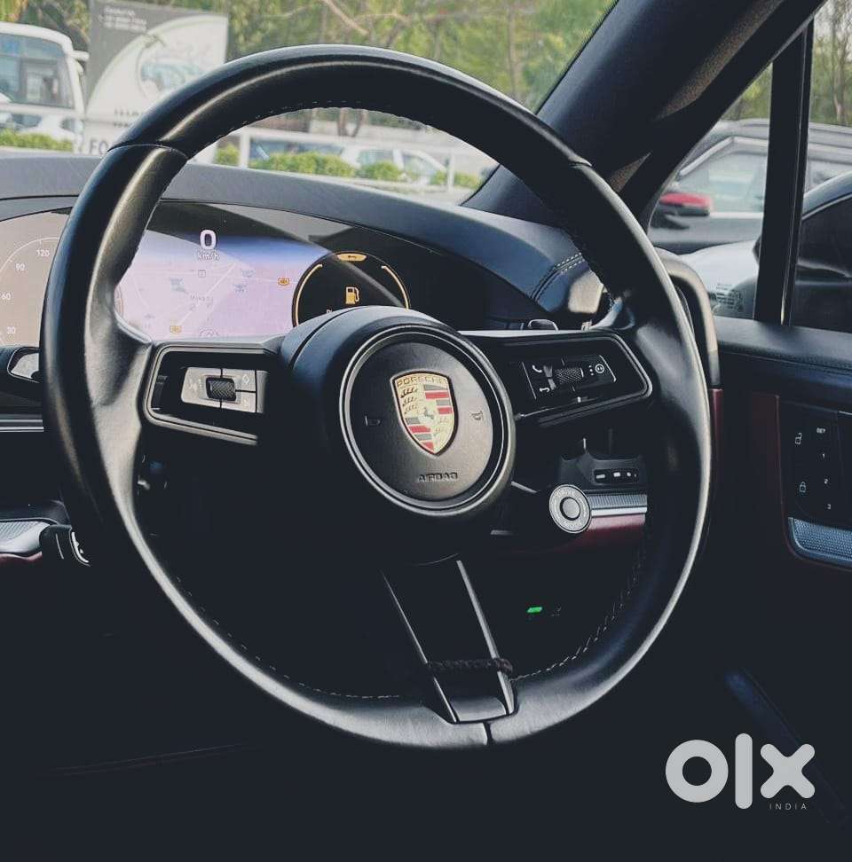 Porsche Cayenne Turbo S, 2024, Petrol