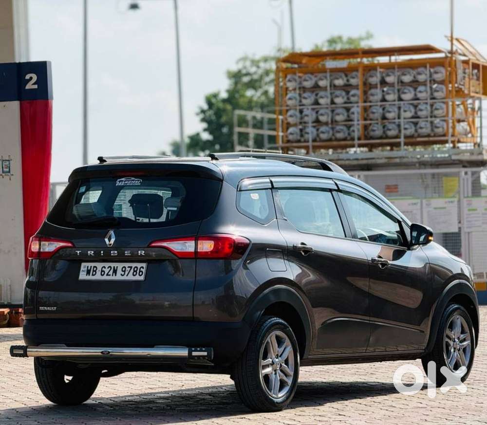 Renault Triber Rxz, 2022, Petrol