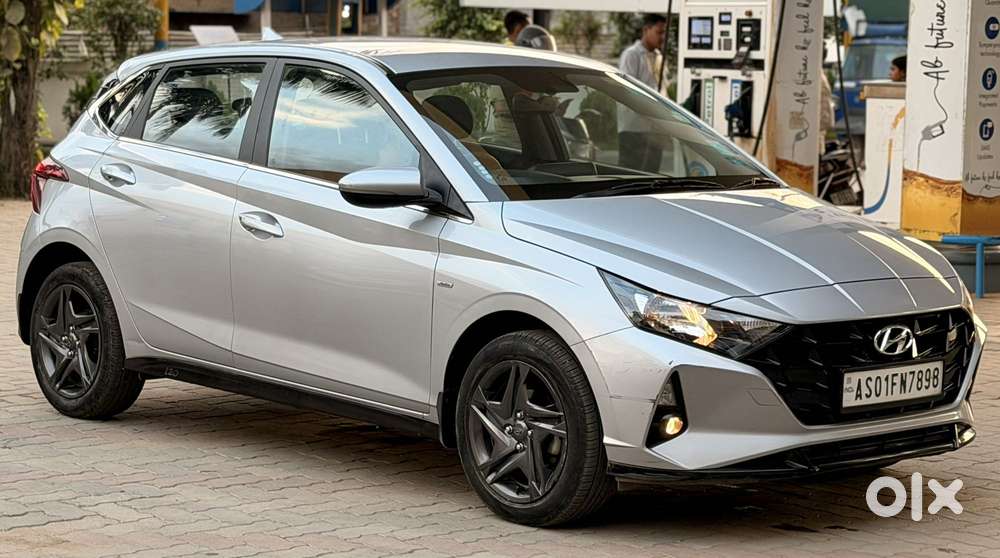 Hyundai I20 Sportz 1.2 Ivt, 2023, Petrol