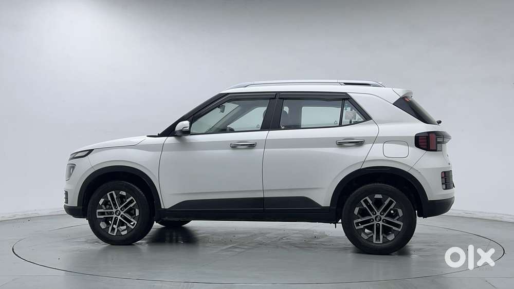 Hyundai Venue 1.0 Sx (o) Turbo Dct, 2023, Petrol