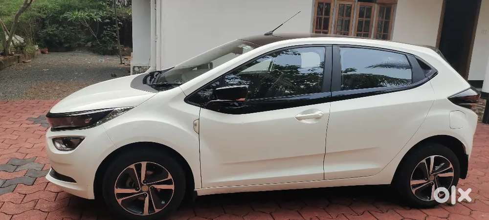 Tata Altroz Petrol 2023 Automatic Dct