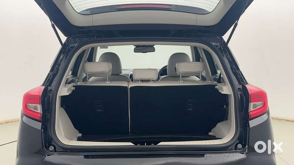Mahindra Xuv300 W8 Option, 2022, Petrol