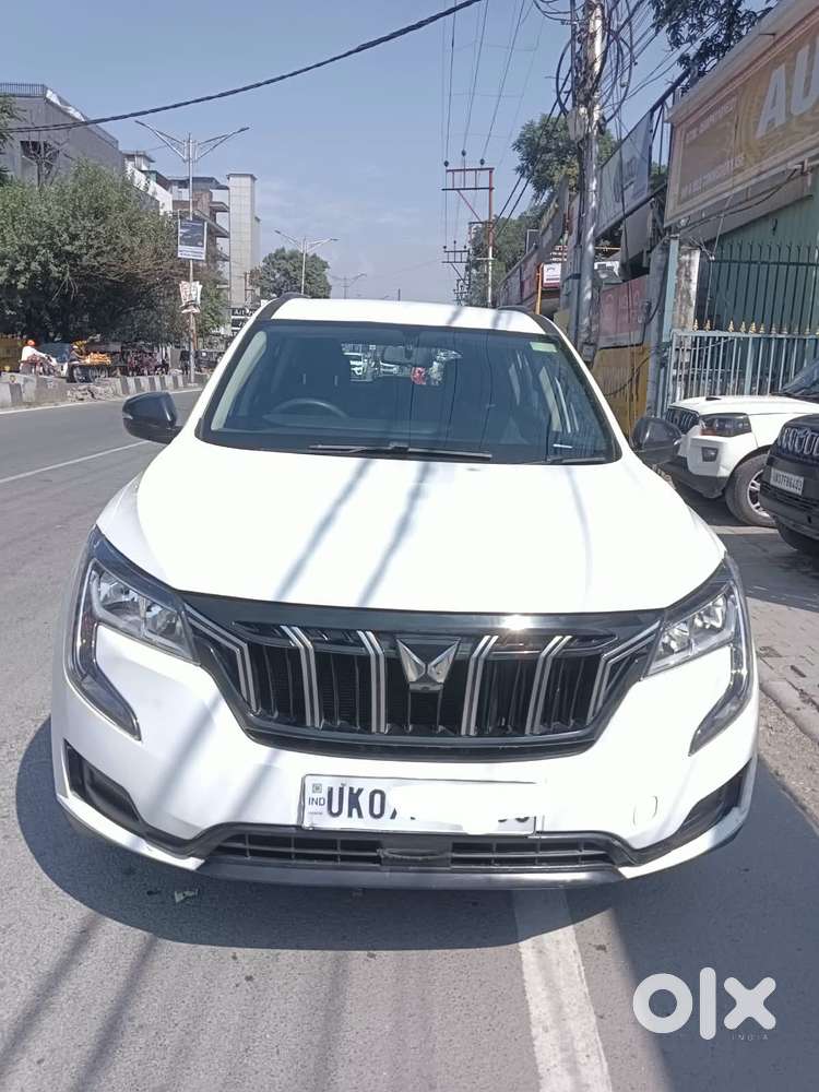 Mahindra Xuv700 Mx Diesel Mt 5 Str (e), 2023, Diesel