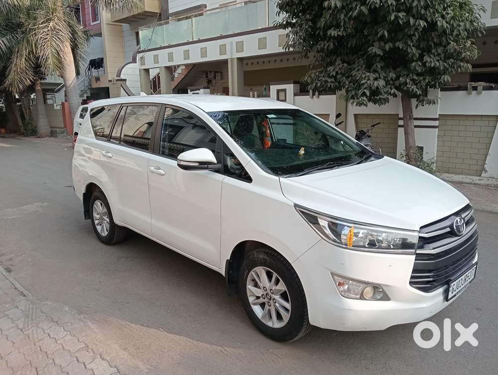 Toyota Innova Crysta 2017 Car