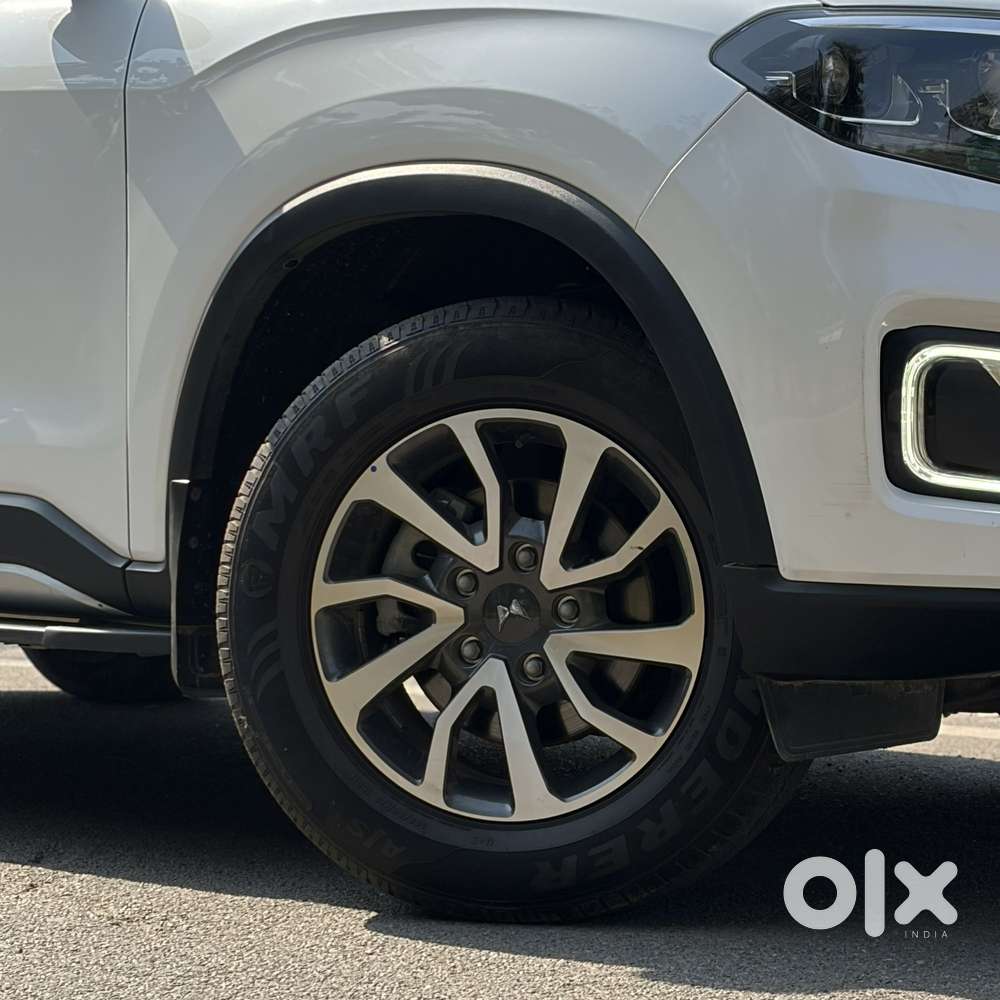 Mahindra Scorpio-n 2.0 Z8 L Petrol At 7 Str, 2023, Petrol