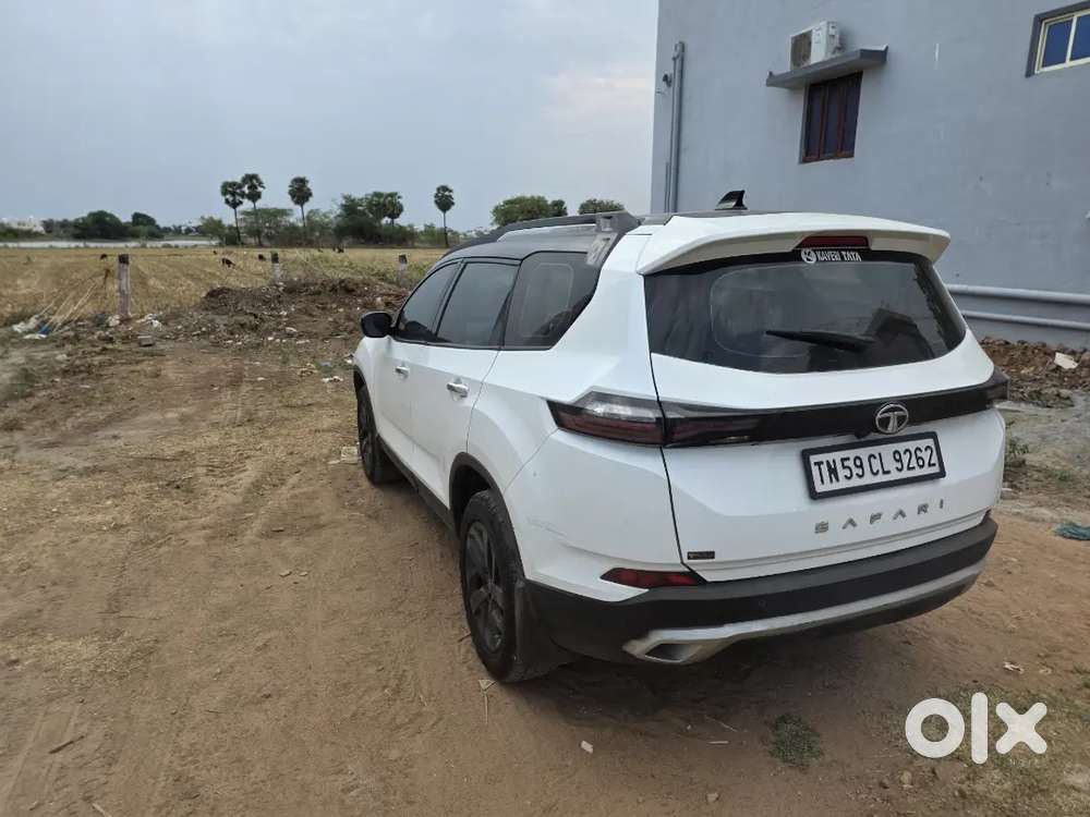 Tata Safari – Excellent Condition  Company Serviced  New Tyres