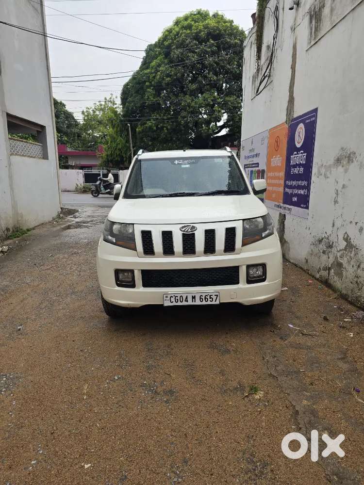 Mahindra Tuv 300