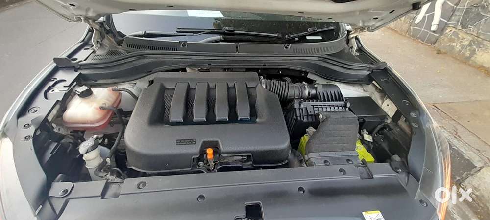 Mahindra Xuv700 2.0 Ax 5 Petrol At Str, 2022, Petrol
