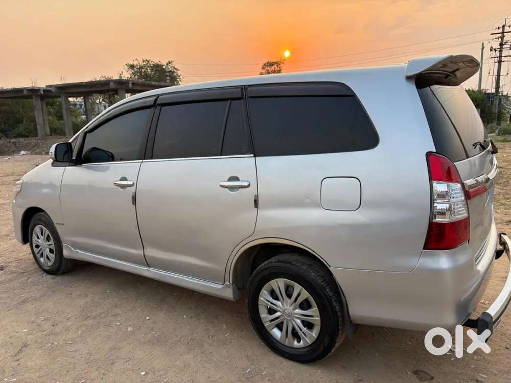 Toyota Innova 2011