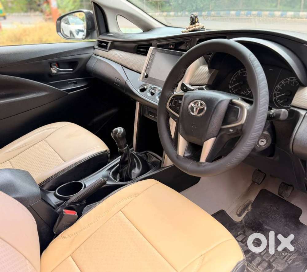 Toyota Innova Crysta 2.4 G Mt 8s, 2022, Diesel