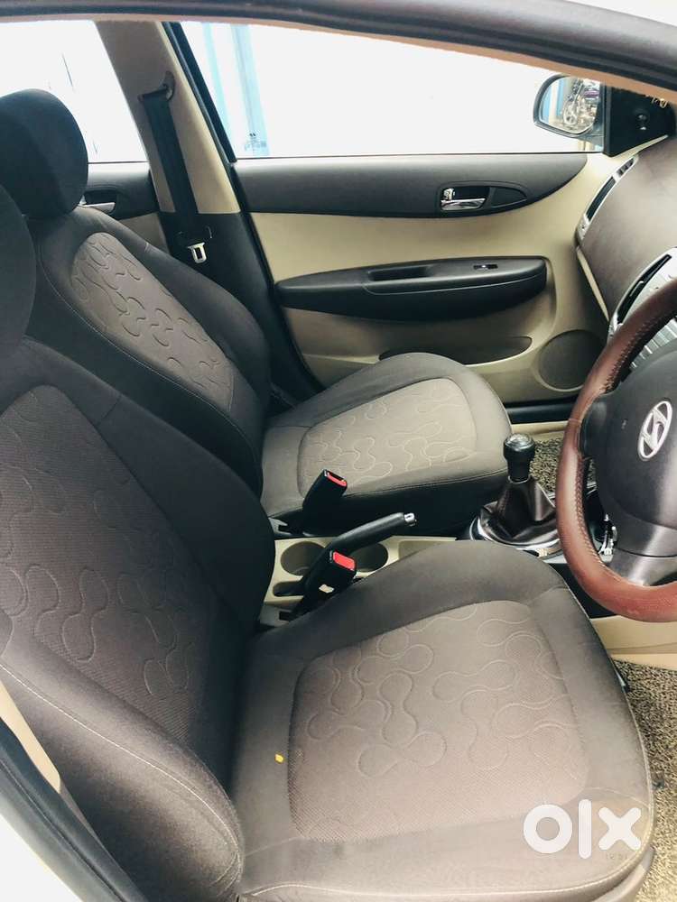 Hyundai I20 Magna Petrol 2011