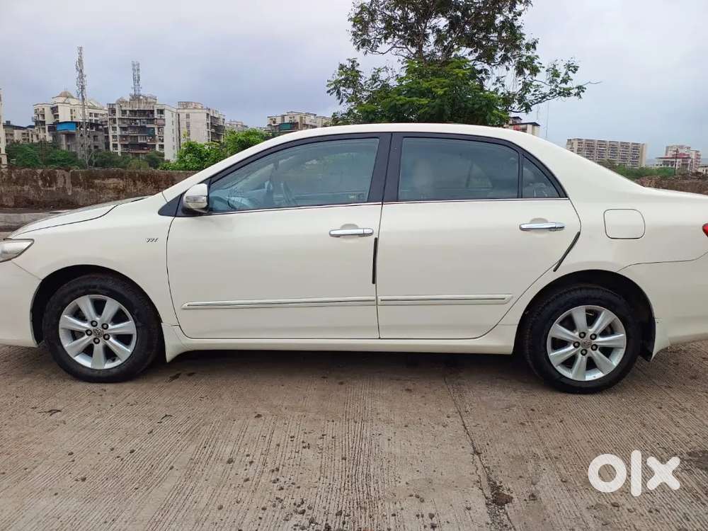 Toyota Corolla Altis 2012 Second Owner