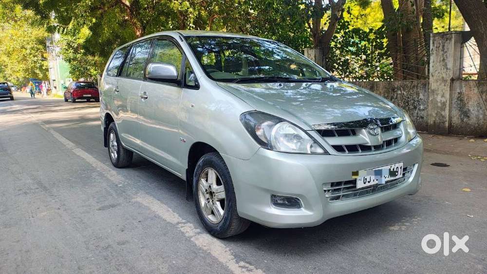 Toyota Innova 2.5 Vx 8 Seater Bs Iv, 2007, Diesel