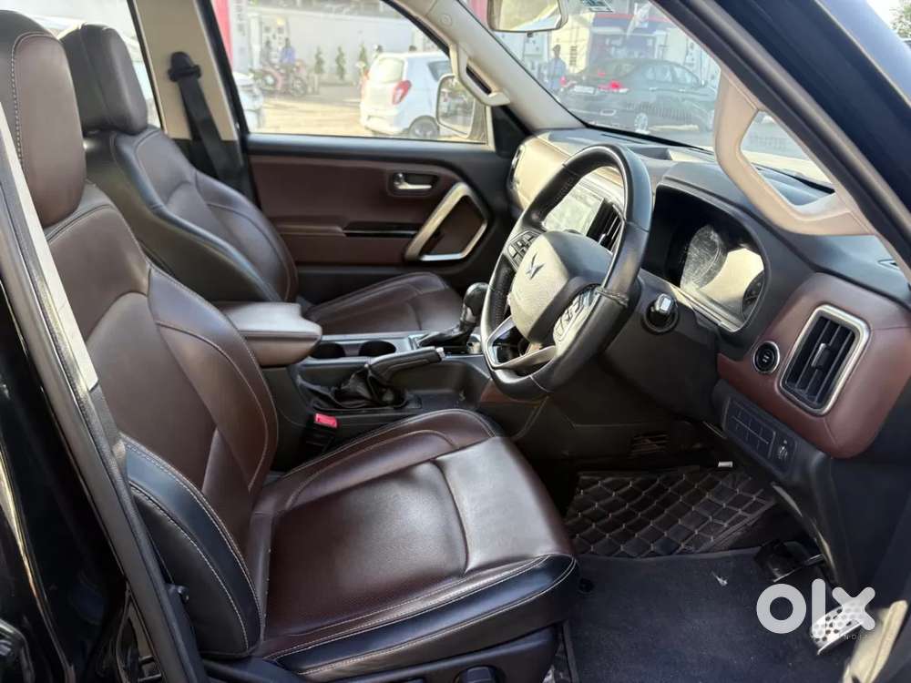 Mahindra Scorpio N Z8 Petrol At 7 Str, 2024, Petrol