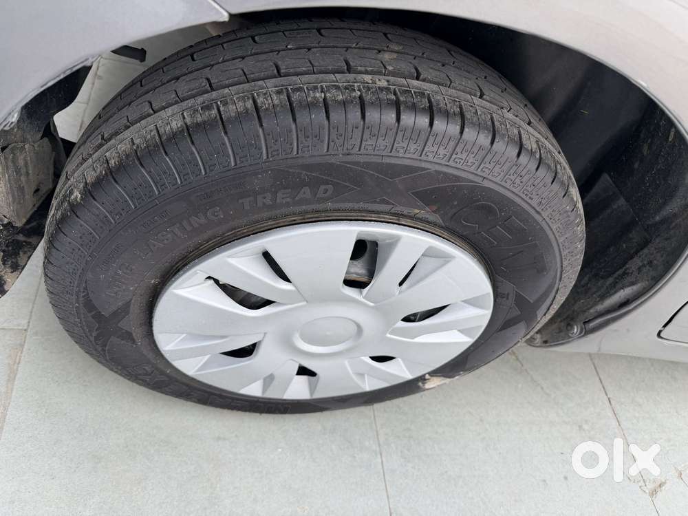 Maruti Suzuki Swift Vxi Optional, 2015, Petrol