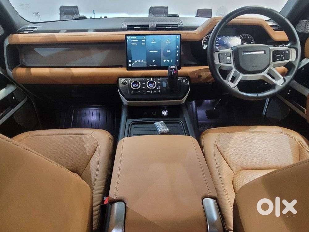 Land Rover Defender 3.0 L 130 Hse, 2023, Diesel