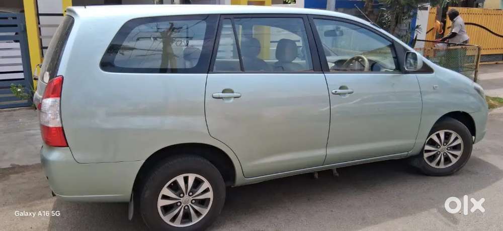 Toyota Innova 2005 Diesel Well Maintained