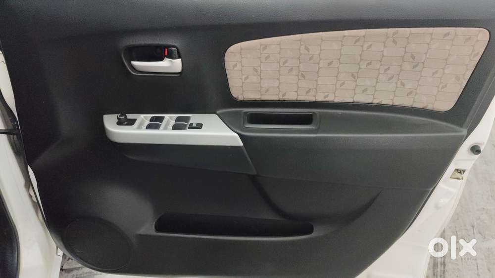 Maruti Suzuki Wagon R 1.0 Vxi Amt, 2015, Petrol